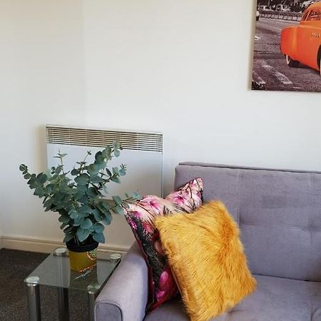 City Centre 1 Bed Apartment With Free On Site Parking With Cctv By Lets Relocations Birmingham Eksteriør billede