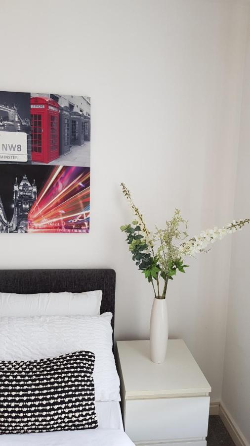 City Centre 1 Bed Apartment With Free On Site Parking With Cctv By Lets Relocations Birmingham Eksteriør billede