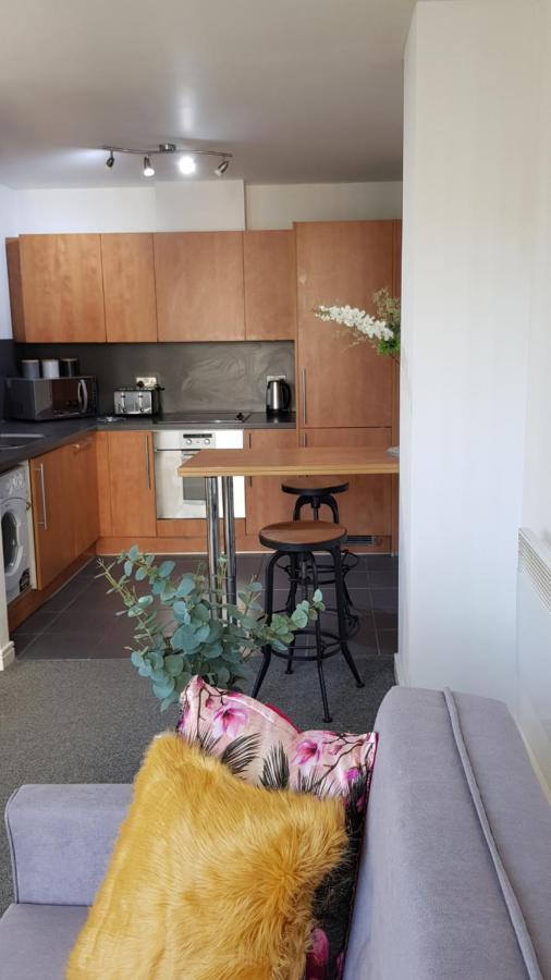 City Centre 1 Bed Apartment With Free On Site Parking With Cctv By Lets Relocations Birmingham Eksteriør billede