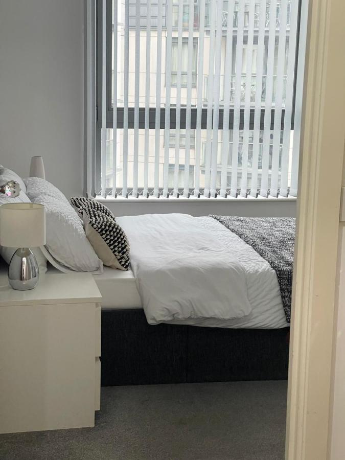 City Centre 1 Bed Apartment With Free On Site Parking With Cctv By Lets Relocations Birmingham Eksteriør billede