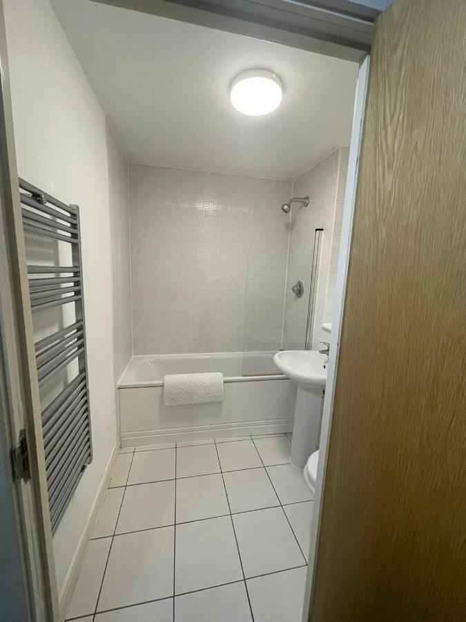 City Centre 1 Bed Apartment With Free On Site Parking With Cctv By Lets Relocations Birmingham Eksteriør billede